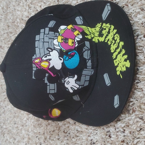Walt Disney World Disneyland Resort Mickey Mouse Skateboarding Hat Snap Back - Picture 6 of 6